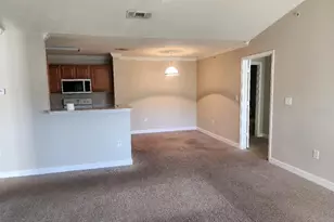 18271 Bridle Club Dr, Tampa, FL 33647 - Photo 7