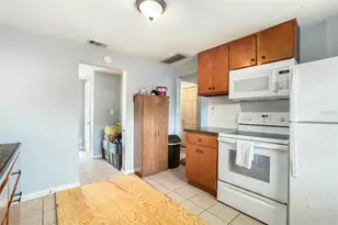 3007 N 76th St, Tampa, FL 33619 - Photo 5