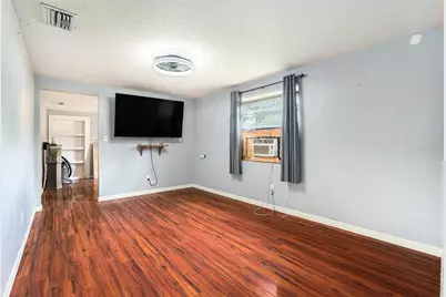 3007 N 76th Street, Tampa, FL 33619 - Photo 3