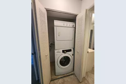 9033 Mission Oaks Boulevard, Seminole, FL 33776 - Photo 11