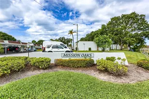 9033 Mission Oaks Blvd, Seminole, FL 33776 - Photo 17