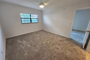 9033 Mission Oaks Blvd, Seminole, FL 33776 - Photo 9