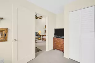 2749 Countryside Blvd, Clearwater, FL 33761 - Photo 9