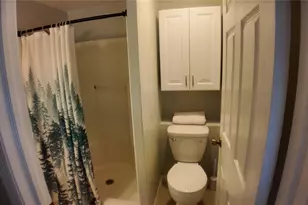 15402 Lake Magdalene Blvd, Tampa, FL 33613 - Photo 31