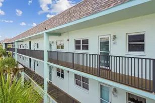 8 Glencoe Pl, Dunedin, FL 34698 - Photo 35