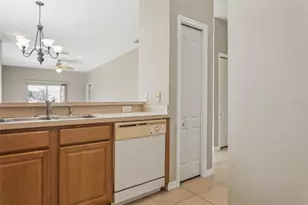 20312 Noble Oak Pl, Tampa, FL 33647 - Photo 11