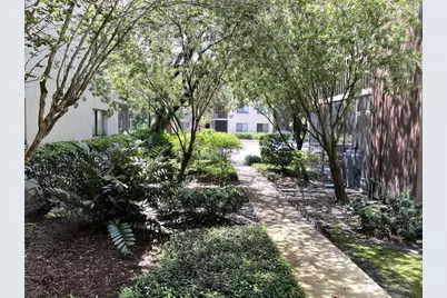 11703 Raintree Village Boulevard #B, Temple Terrace, FL 33617 - Photo 3