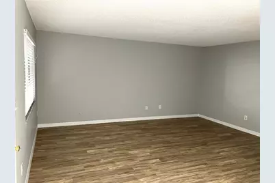 11703 Raintree Village Boulevard #B, Temple Terrace, FL 33617 - Photo 9