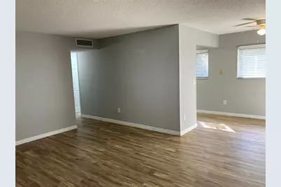 11703 Raintree Village Boulevard #B, Temple Terrace, FL 33617 - Photo 11