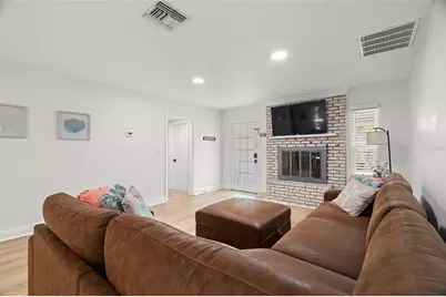910 Palmetto Drive, Safety Harbor, FL 34695 - Photo 7
