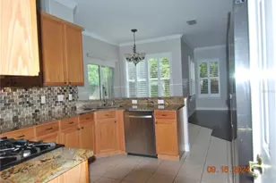 10021 Remington Dr, Riverview, FL 33578 - Photo 7