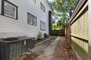 1024 E Crenshaw St, Tampa, FL 33604 - Photo 3