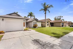 12809 Millridge Forest St, Tampa, FL 33624 - Photo 33
