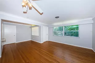 2110 57th Ave N, Saint Petersburg, FL 33714 - Photo 7