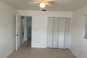 365 Capri Blvd, Treasure Island, FL 33706 - Photo 5