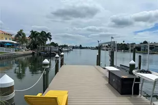 365 Capri Blvd, Treasure Island, FL 33706 - Photo 11