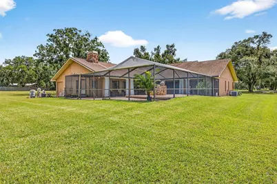 8410 W Knights Griffin Road, Plant City, FL 33565 - Photo 5