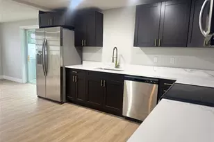 10118 Alambra Ave, Tampa, FL 33619 - Photo 3