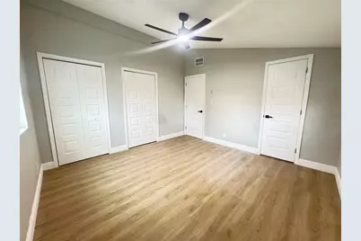 10118 Alambra Avenue, Tampa, FL 33619 - Photo 43