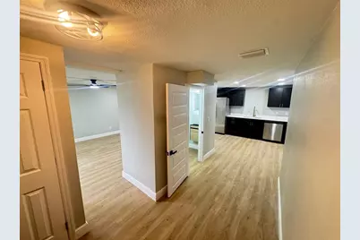 10118 Alambra Avenue, Tampa, FL 33619 - Photo 13