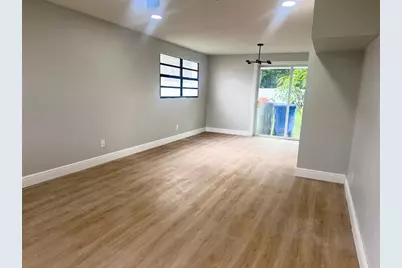 10118 Alambra Avenue, Tampa, FL 33619 - Photo 23