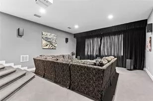 211 Rue Des Chateaux, Tarpon Springs, FL 34688 - Photo 61