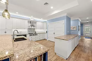 2623 57th St S, Gulfport, FL 33707 - Photo 15