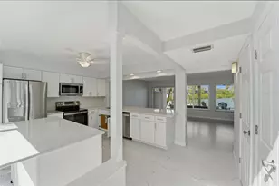 833 E Gulf Blvd, Indian Rocks Beach, FL 33785 - Photo 11