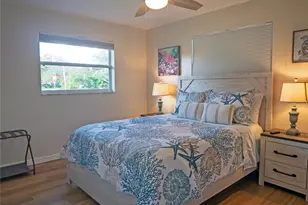 13702 Martinique Dr, Seminole, FL 33776 - Photo 21