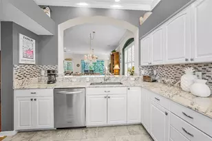 1502 Woodstream Dr, Oldsmar, FL 34677 - Photo 5