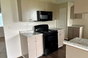 1517 Danbury Dr, Sun City Center, FL 33573 - Photo 9