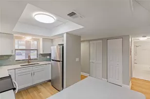 101 Lake Ave NE, Largo, FL 33771 - Photo 17