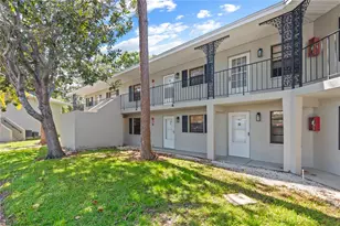 101 Lake Ave NE, Largo, FL 33771 - Photo 1