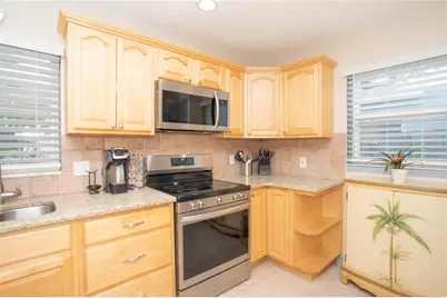 5914 Tangerine Avenue S, Gulfport, FL 33707 - Photo 9