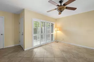 903 Buck Ct, Brandon, FL 33511 - Photo 5