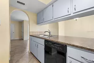 903 Buck Ct, Brandon, FL 33511 - Photo 7