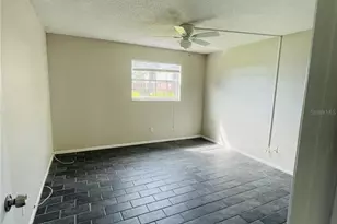 200 Country Club Dr, Largo, FL 33771 - Photo 23