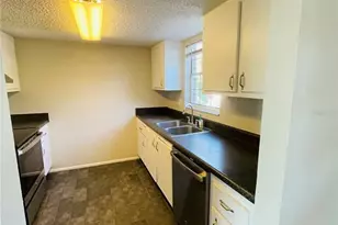 200 Country Club Dr, Largo, FL 33771 - Photo 11