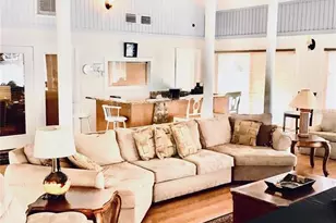 200 Country Club Dr, Largo, FL 33771 - Photo 3