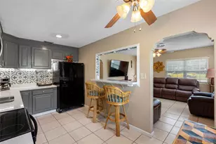 1715 W St John St, Tampa, FL 33607 - Photo 41