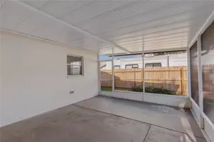 2813 20th Ave W, Bradenton, FL 34205 - Photo 35