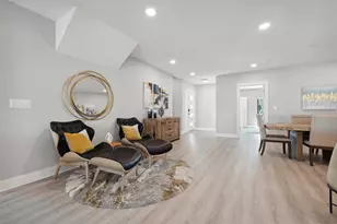 12404 Capri Cir N, Treasure Island, FL 33706 - Photo 11