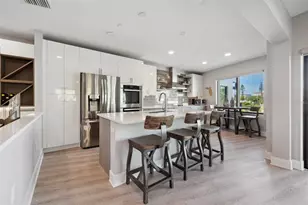 12404 Capri Cir N, Treasure Island, FL 33706 - Photo 5