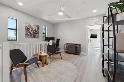 12404 Capri Circle N, Treasure Island, FL 33706 - Photo 21