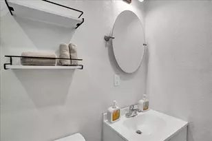 7502 Lakeside Blvd, Tampa, FL 33614 - Photo 77