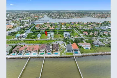 6415 Marbella Boulevard, Apollo Beach, FL 33572 - Photo 9