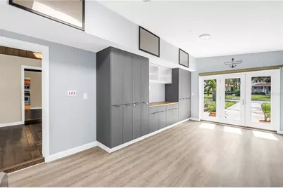 525 Villagrande Avenue S, Saint Petersburg, FL 33707 - Photo 33