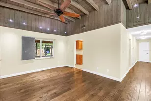 525 Villa Grande Ave S, Saint Petersburg, FL 33707 - Photo 15