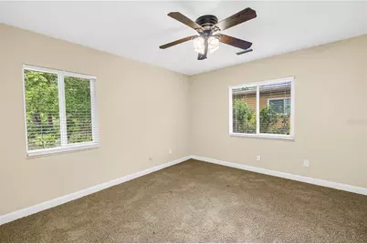 525 Villagrande Avenue S, Saint Petersburg, FL 33707 - Photo 43