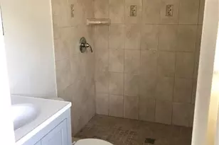 5706 E 30th Ave, Tampa, FL 33619 - Photo 21